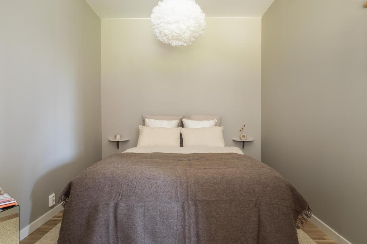 Scandinavian With 2 Bedrooms And Terrasse - Close To Storo Storsenter And All Public Transport * Oslo